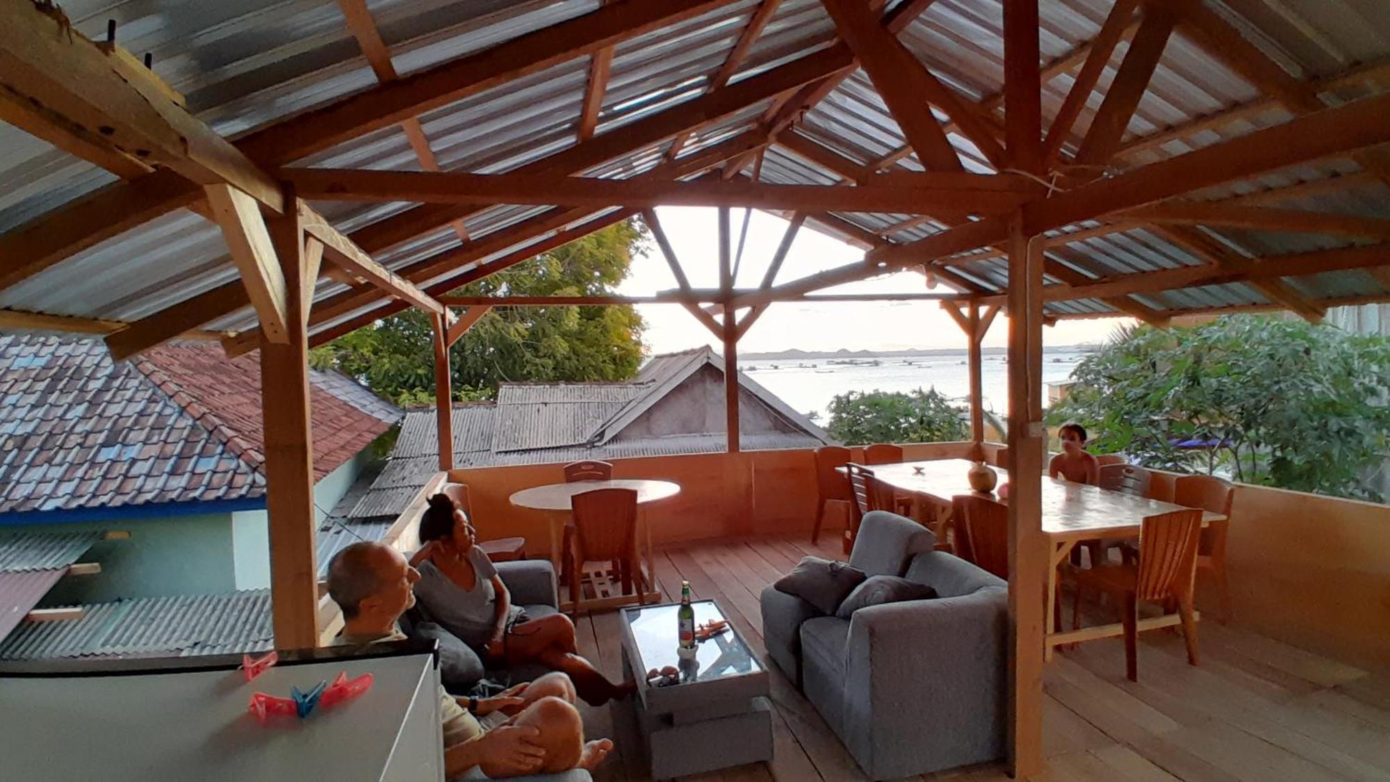 Ekas Beach Guesthouse And Restaurant Buitenkant foto